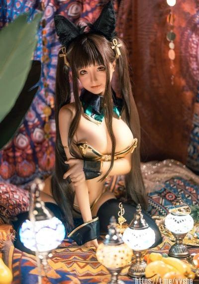 浪荡皇帝被cao的合不拢腿_蓝光在线手机播放